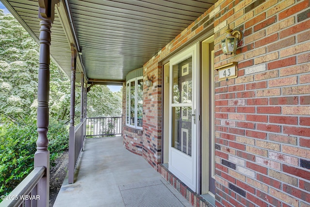 43 Hillcrest Ln, Williamsport, PA 17701 - view of porch