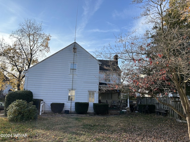 view of side of home