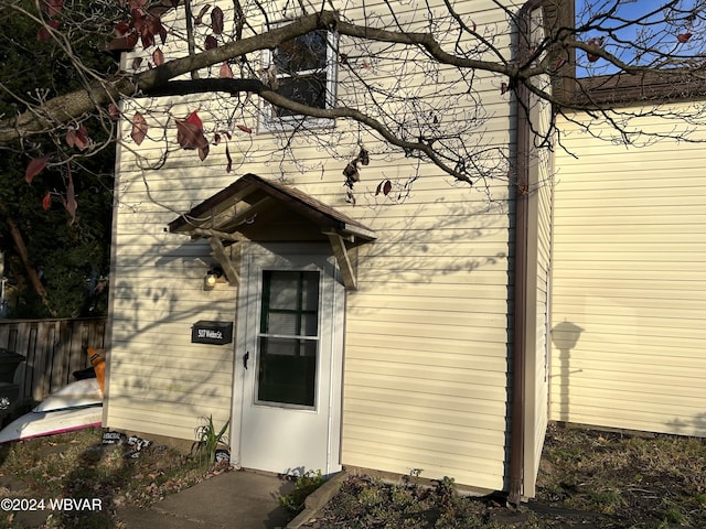 view of entrance to property