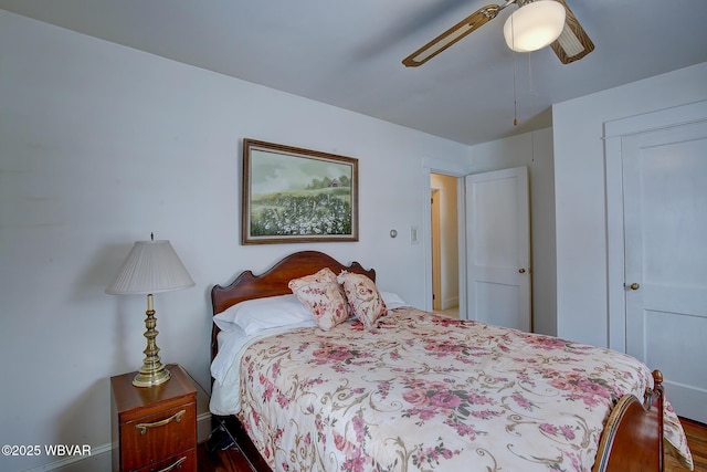 bedroom with ceiling fan