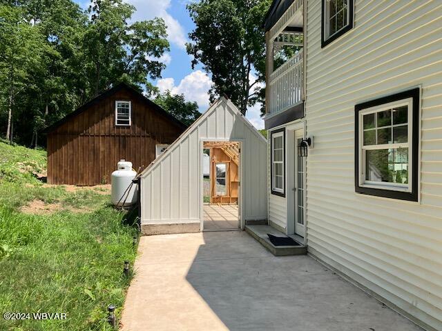 exterior space featuring a patio area