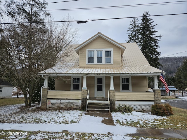 view of front of home featuring a porch