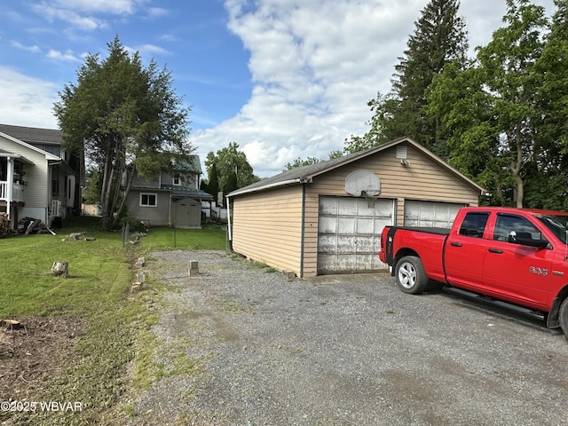 325 Washington Ave, Jersey Shore, PA 17740 - view of detached garage