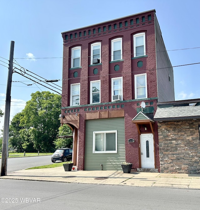 1172 W Fourth St, Williamsport, PA 17701 - photo 1