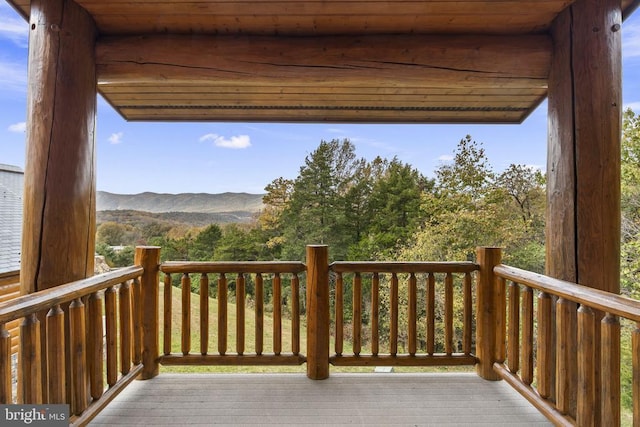 balcony featuring a mountain view