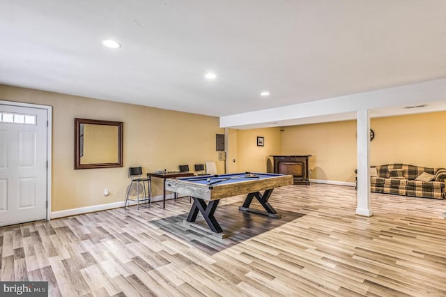 playroom featuring billiards and light hardwood / wood-style floors