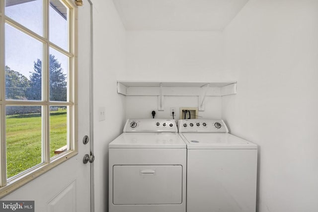 laundry room featuring independent washer and dryer