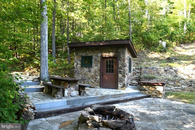 view of outbuilding