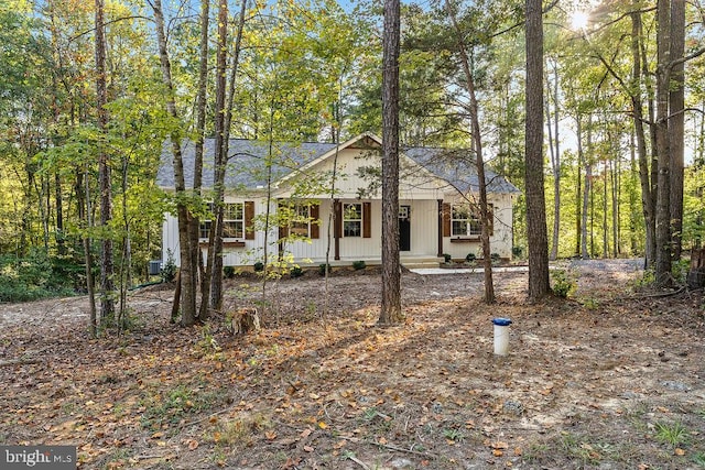 view of front of house with covered porch