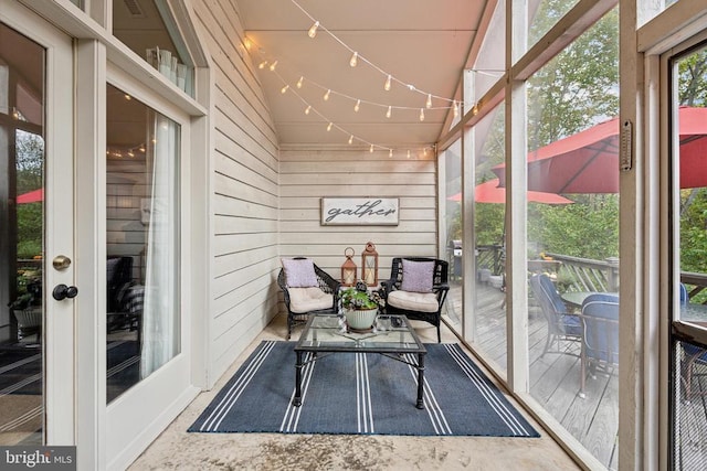 view of sunroom / solarium