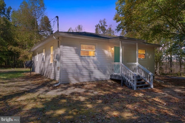 view of front of home with covered porch