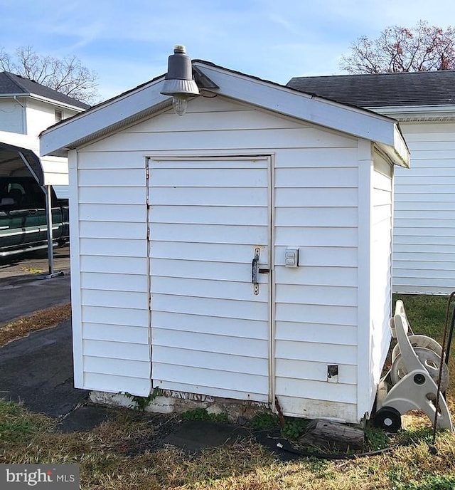 view of outbuilding