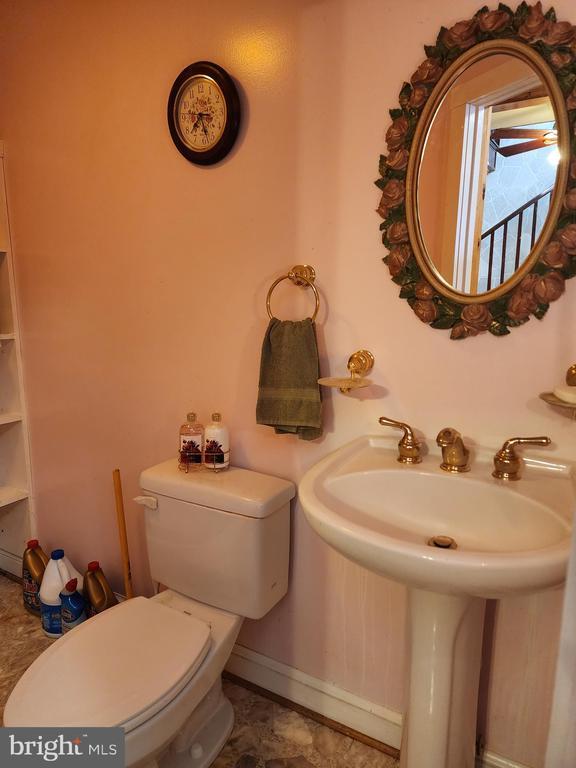 bathroom with sink and toilet