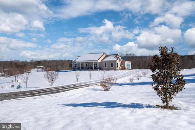 view of front of property