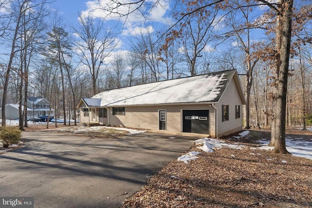 view of front of home featuring a garage