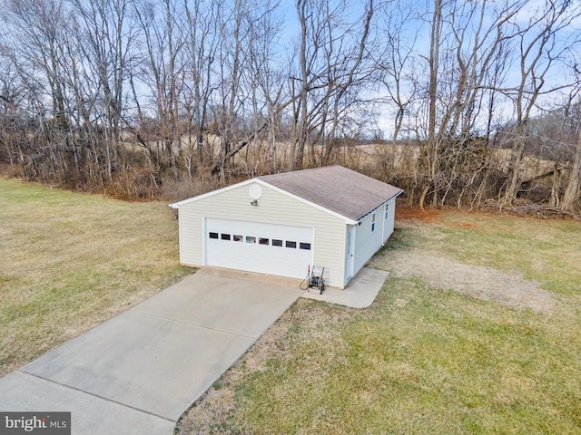 view of detached garage