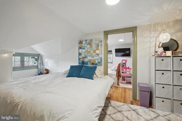 535 Winchester St, Warrenton, VA 20186 - bedroom with lofted ceiling and wood finished floors