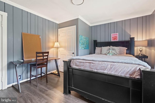 404 N Franklin St, Remington, VA 22734 - bedroom with crown molding and wood finished floors