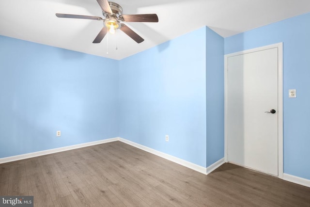221 Hampton Dr, Spotsylvania, VA 22551 - empty room with wood finished floors and a ceiling fan