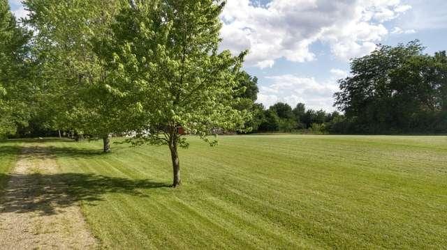 Listing photo 2 for 205 S Ranch Ln, Mahomet IL 61853