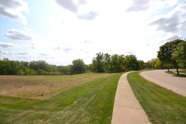 Listing photo 2 for LOT1 Highland Springs Dr, Elgin IL 60123