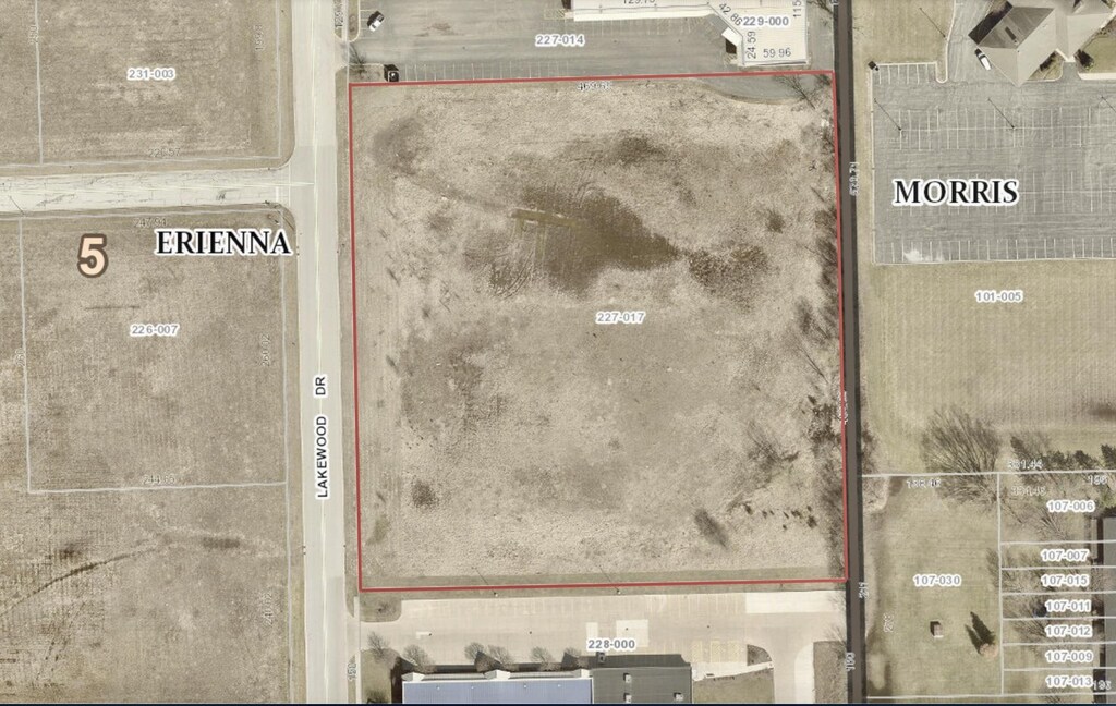 1455 Lakewood Dr, Morris, IL 60450 - photo 1