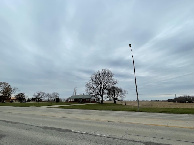 Listing photo 3 for 626 W Champaign Ave, Rantoul IL 61866