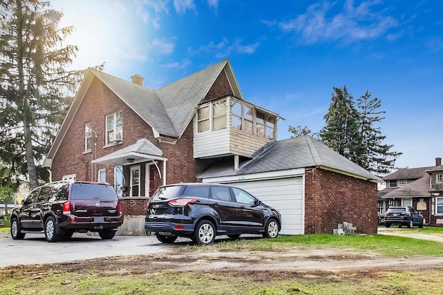 view of front facade with a garage