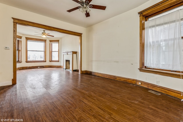 Listing photo 2 for 2955 W Logan Blvd, Chicago IL 60647