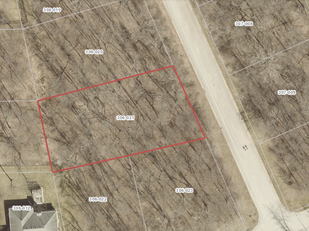 1006 Shadow Wood Dr, Morris, IL 60450 - photo 1