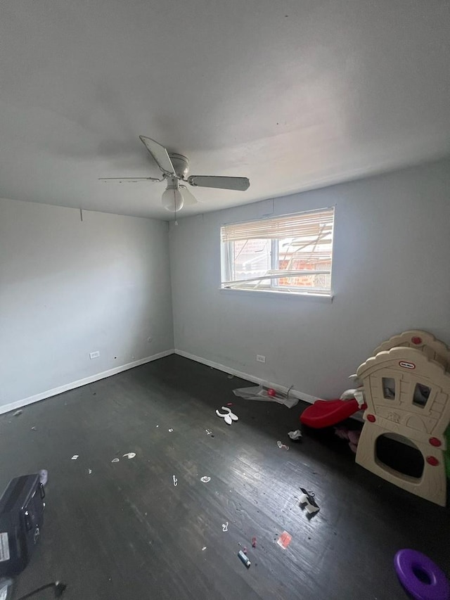 spare room featuring ceiling fan