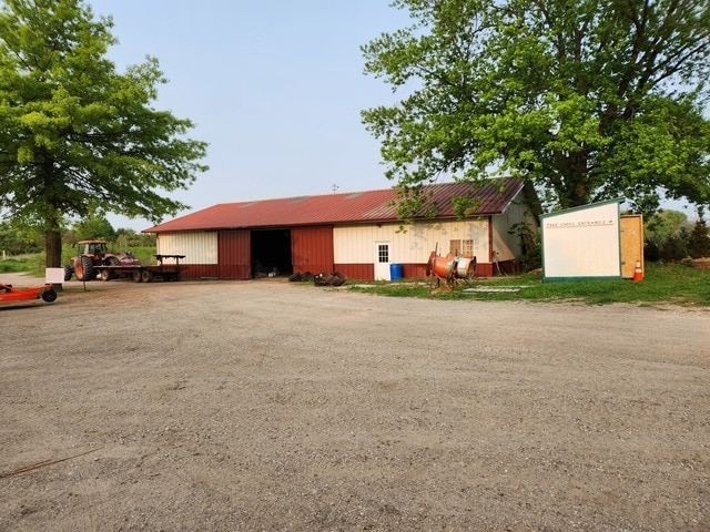 exterior space featuring an outdoor structure