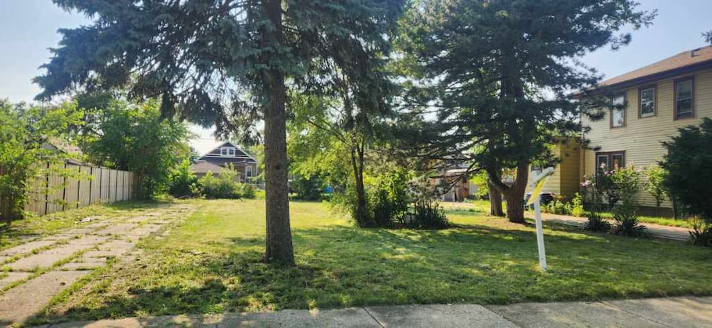 1420 S 21st Ave, Maywood, IL 60153