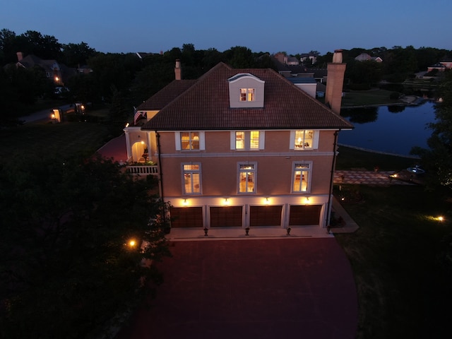 view of front of house featuring a garage