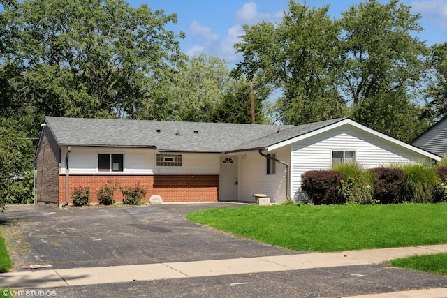 564 White Oak Rd, Bolingbrook, IL 60440 - photo 1