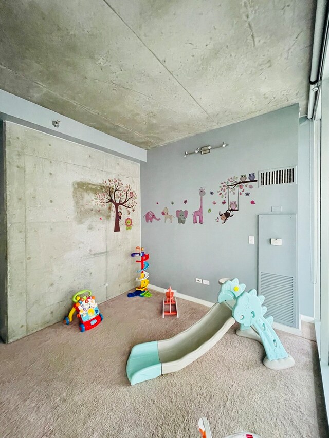 playroom featuring carpet