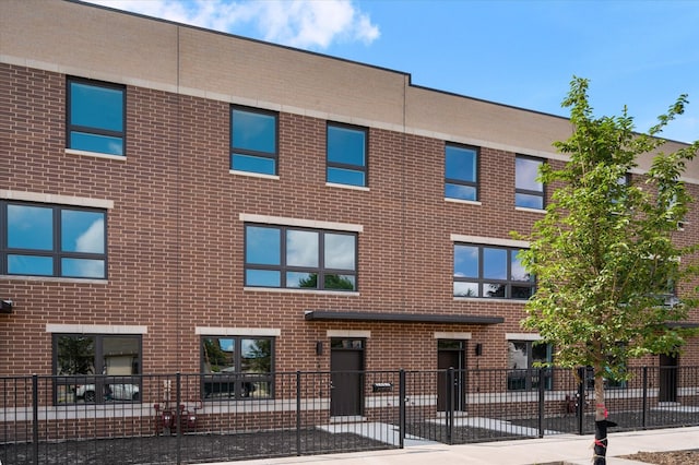 3628 S Western Ave Unit B, Chicago IL, 60609, 4 bedrooms, 3.5 baths townhouse for sale