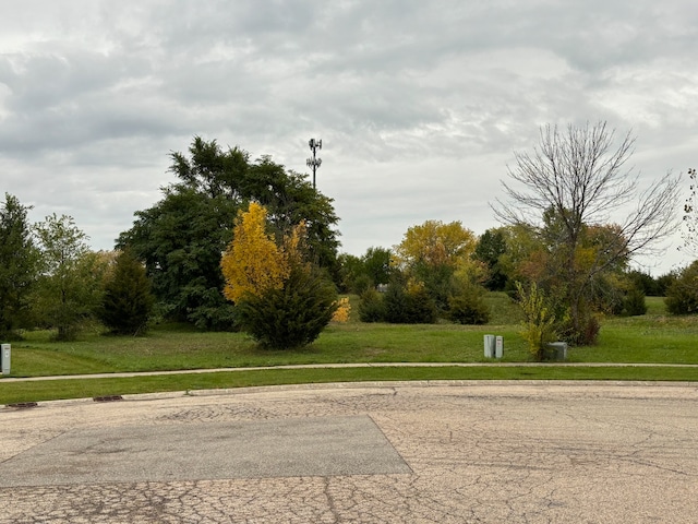 26276 W Larkin Ln, Ingleside, IL 60041