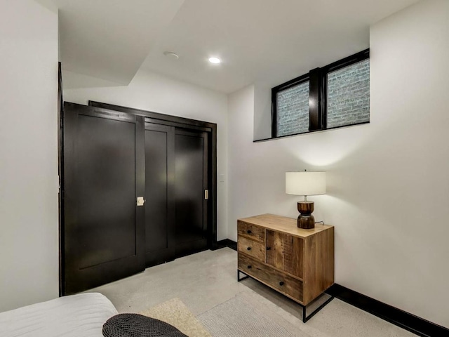 2457 N Talman Ave, Chicago, IL 60647 - entryway with baseboards and light carpet