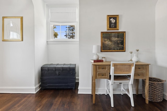 298 Dickens St, Northfield, IL 60093 - office space featuring baseboards and dark wood-type flooring