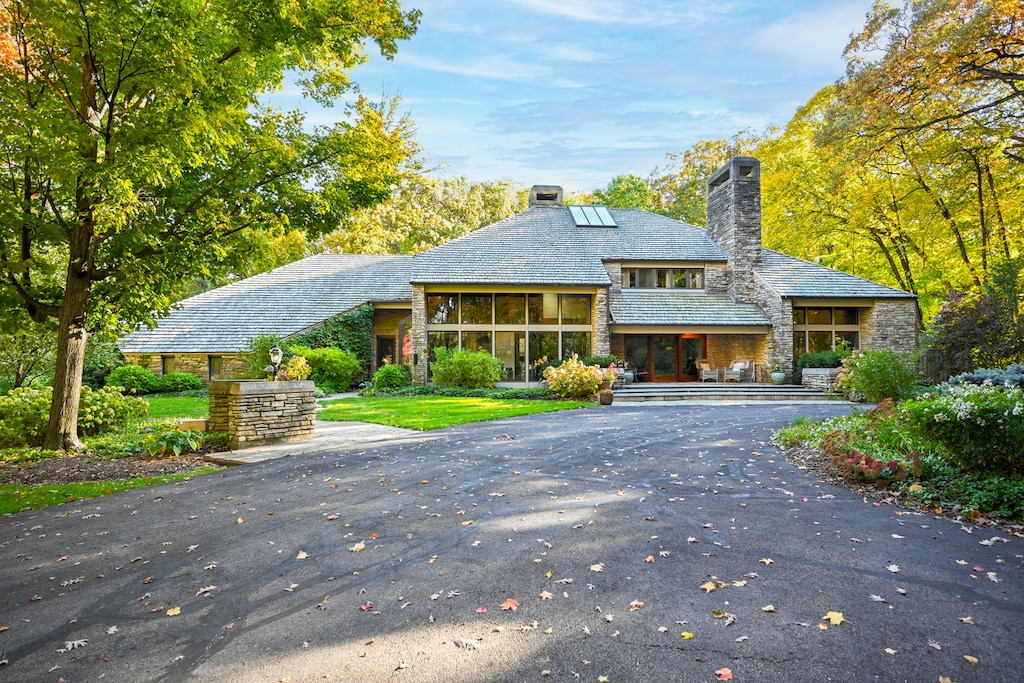 view of prairie-style home