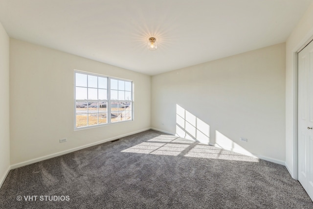 unfurnished bedroom featuring carpet flooring