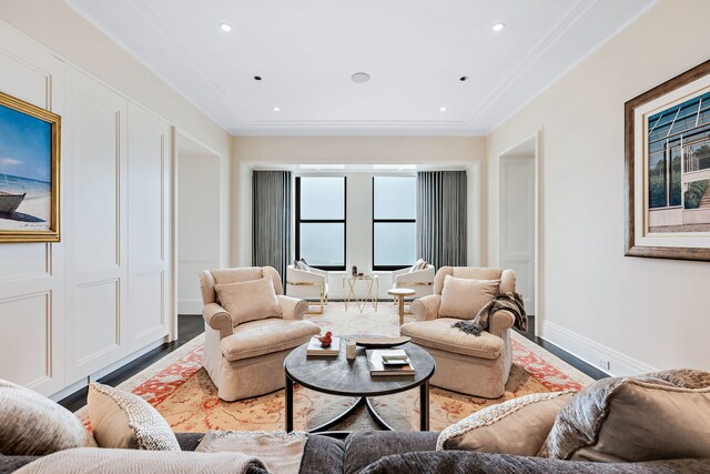 159 E Walton Pl Unit Ph, Chicago, IL 60611 - living area featuring wood finished floors, baseboards, and recessed lighting