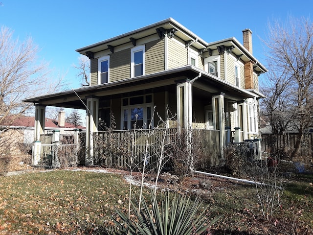 view of front of house featuring a porch