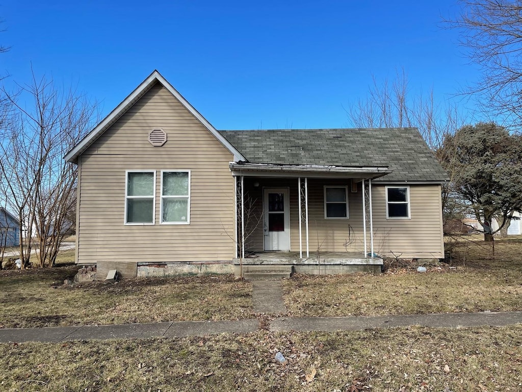 view of front of home featuring a porch