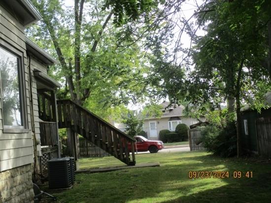 view of yard with cooling unit