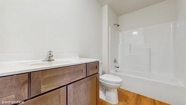 carpeted empty room with visible vents and baseboards
