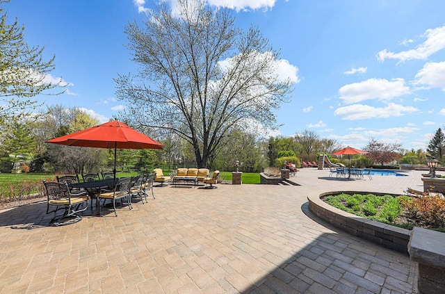 view of patio featuring outdoor lounge area