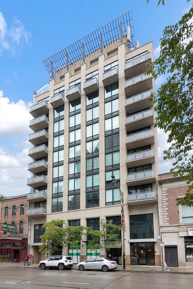 744 N Clark St Unit 301, Chicago IL, 60654, 3 bedrooms, 2 baths condo for sale