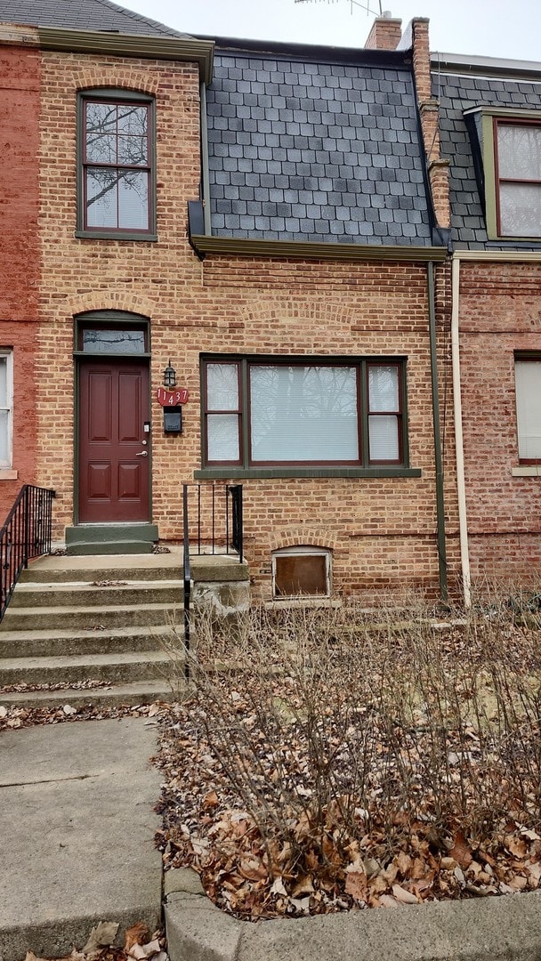 view of townhome / multi-family property